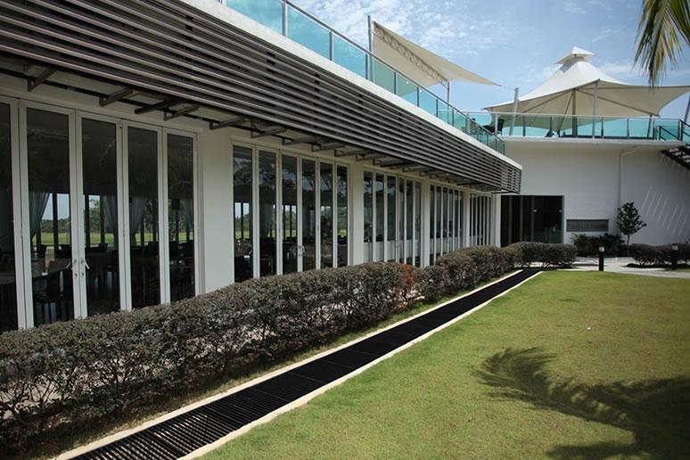 Amverton Cove Golf & Island Resort Banting  Exterior photo